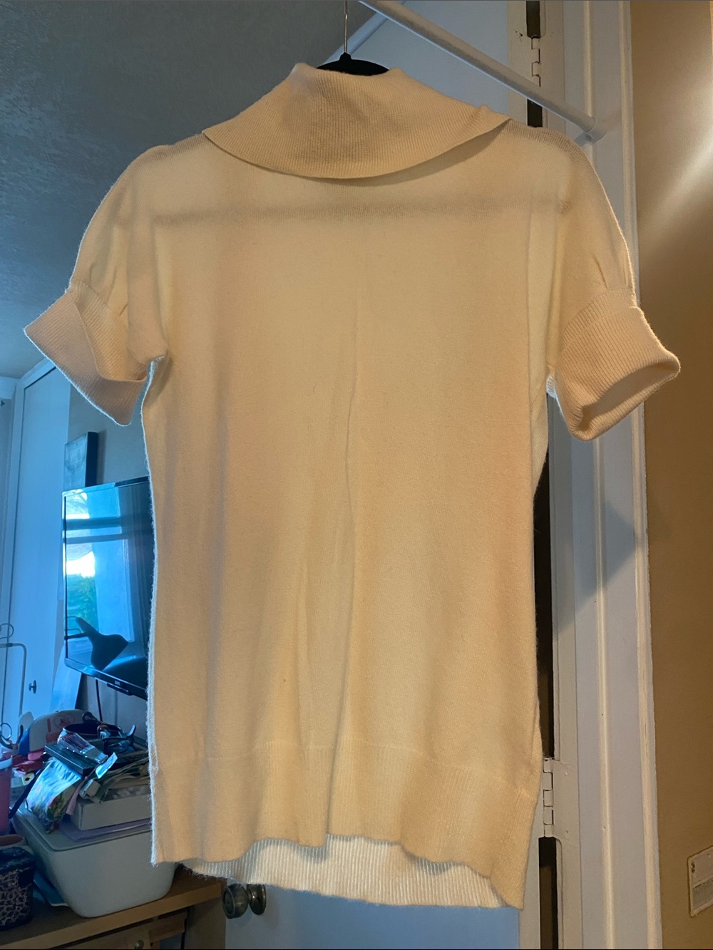Banana Republic Cream Short-Sleeve Knit Polo Top Wool/Angora/Cashmere blend M